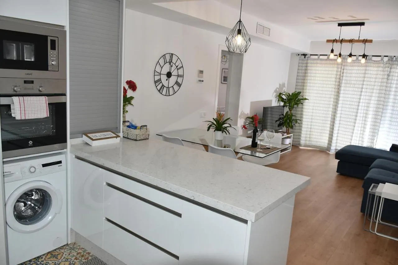 Spectacular Apartment 8 Pax/4 Rooms & Free Parking Malaga 0*,  Spain