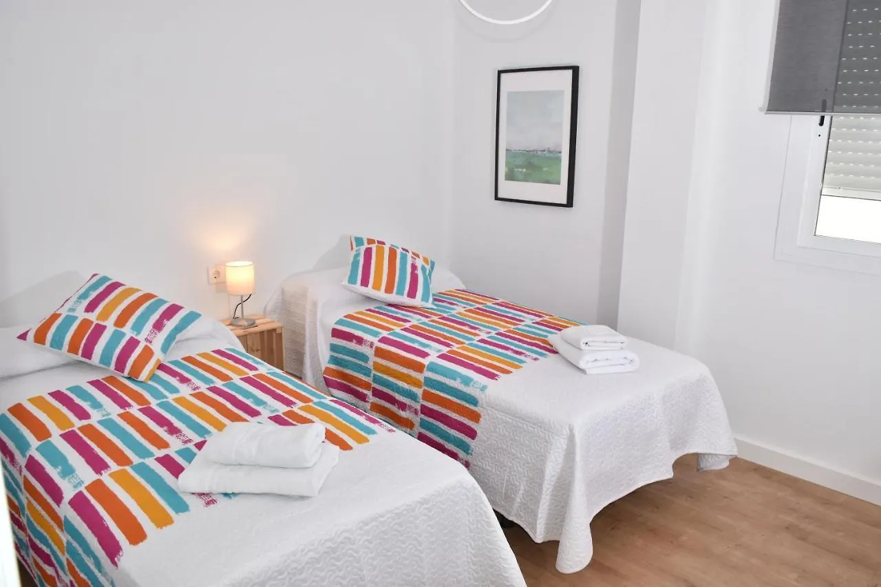 Spectacular Apartment 8 Pax/4 Rooms & Free Parking Malaga
