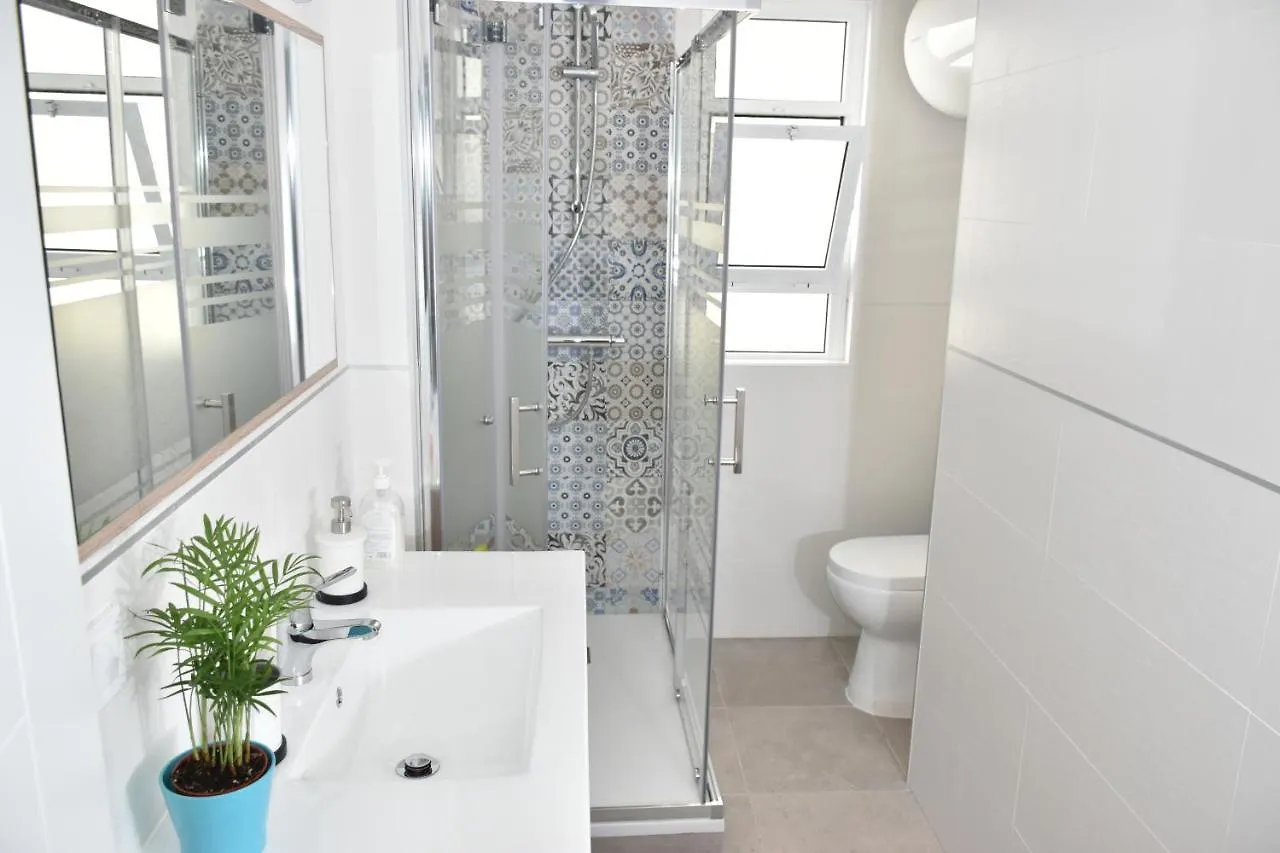 Spectacular Apartment 8 Pax/4 Rooms & Free Parking Malaga