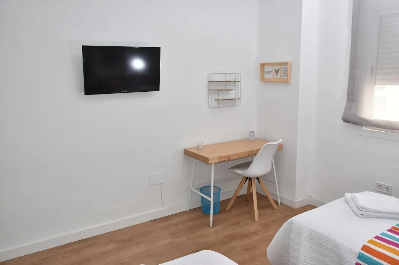 Spectacular Apartment 8 Pax/4 Rooms & Free Parking Malaga Spain