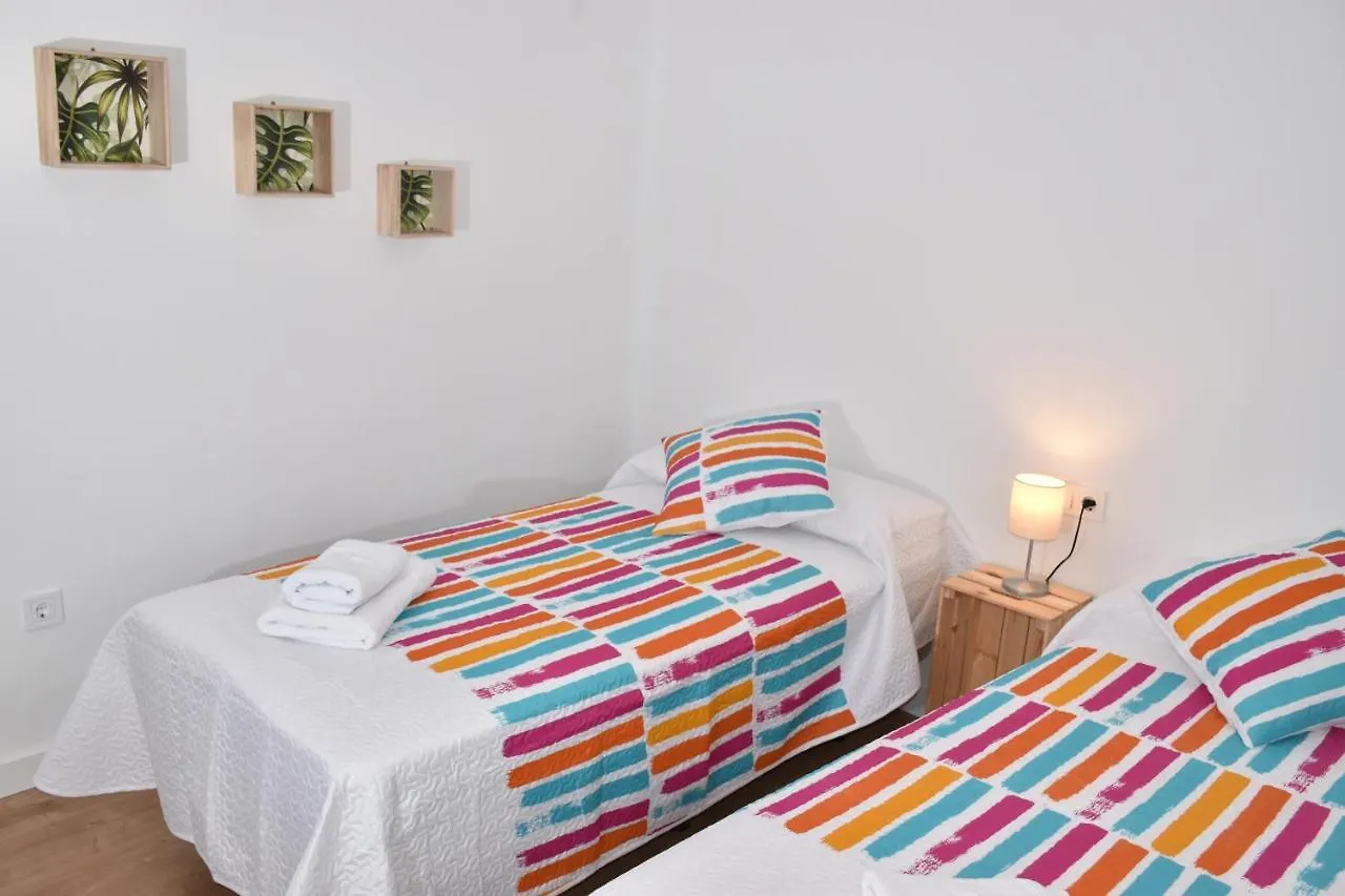 Spectacular Apartment 8 Pax/4 Rooms & Free Parking Malaga Spain